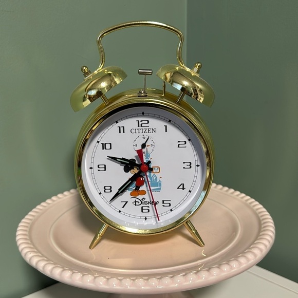 2022 Walt Disney World 50th Anniversary Mickey Mouse Double Bell Alarm Clock - Picture 1 of 4